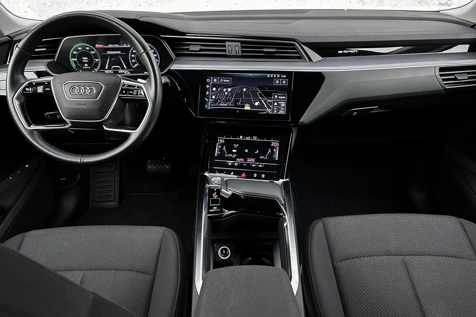 Audi e-tron quattro Launch edition | Lage km stand | Led kopla Gris - 2