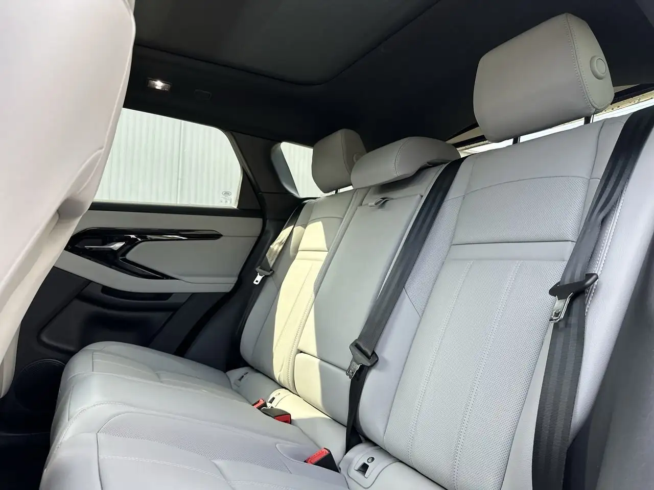 Land Rover Range Rover Evoque снимка Land Rover Range Rover Evoque