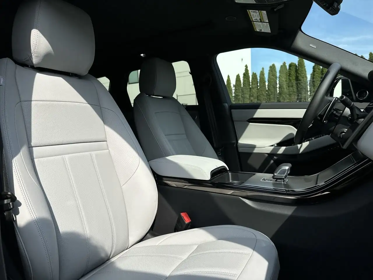 Land Rover Range Rover Evoque снимка Land Rover Range Rover Evoque