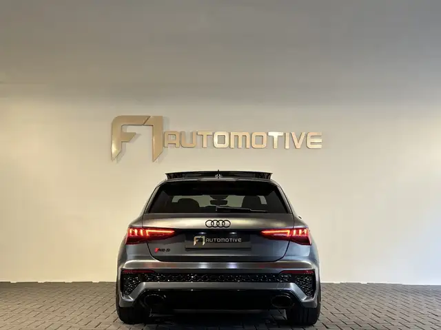Audi RS3 view 5