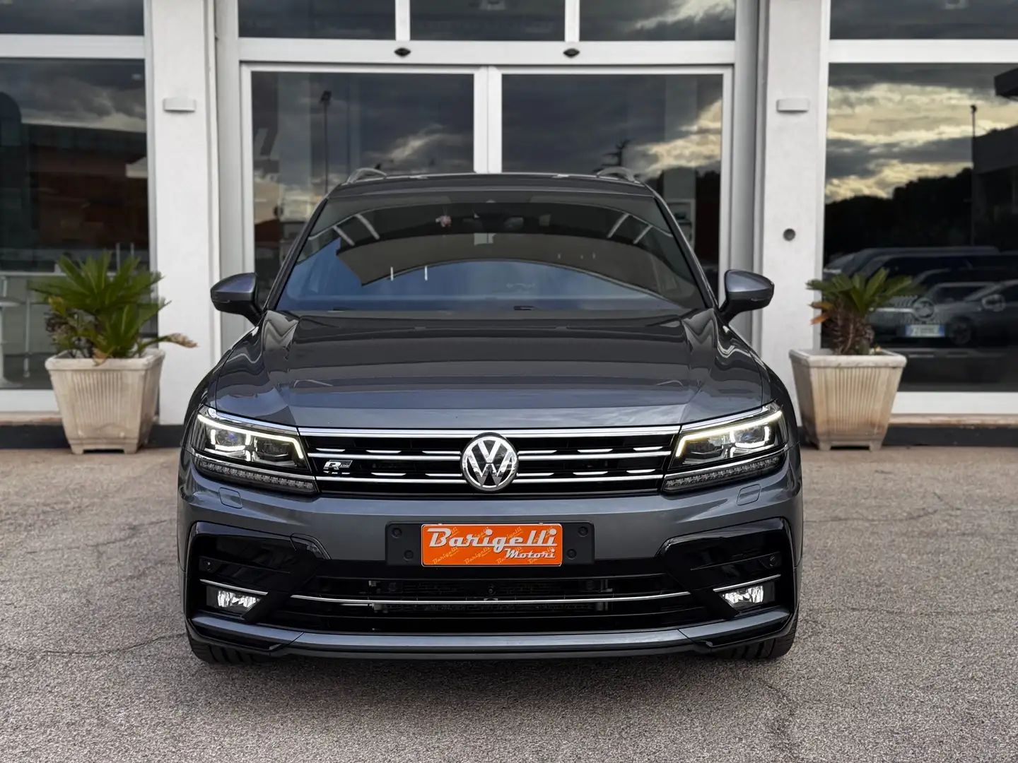 Volkswagen Tiguan Allspace 2.0tdi Advanced R-Line 4motion 190cv 7posti dsg Grau - 1