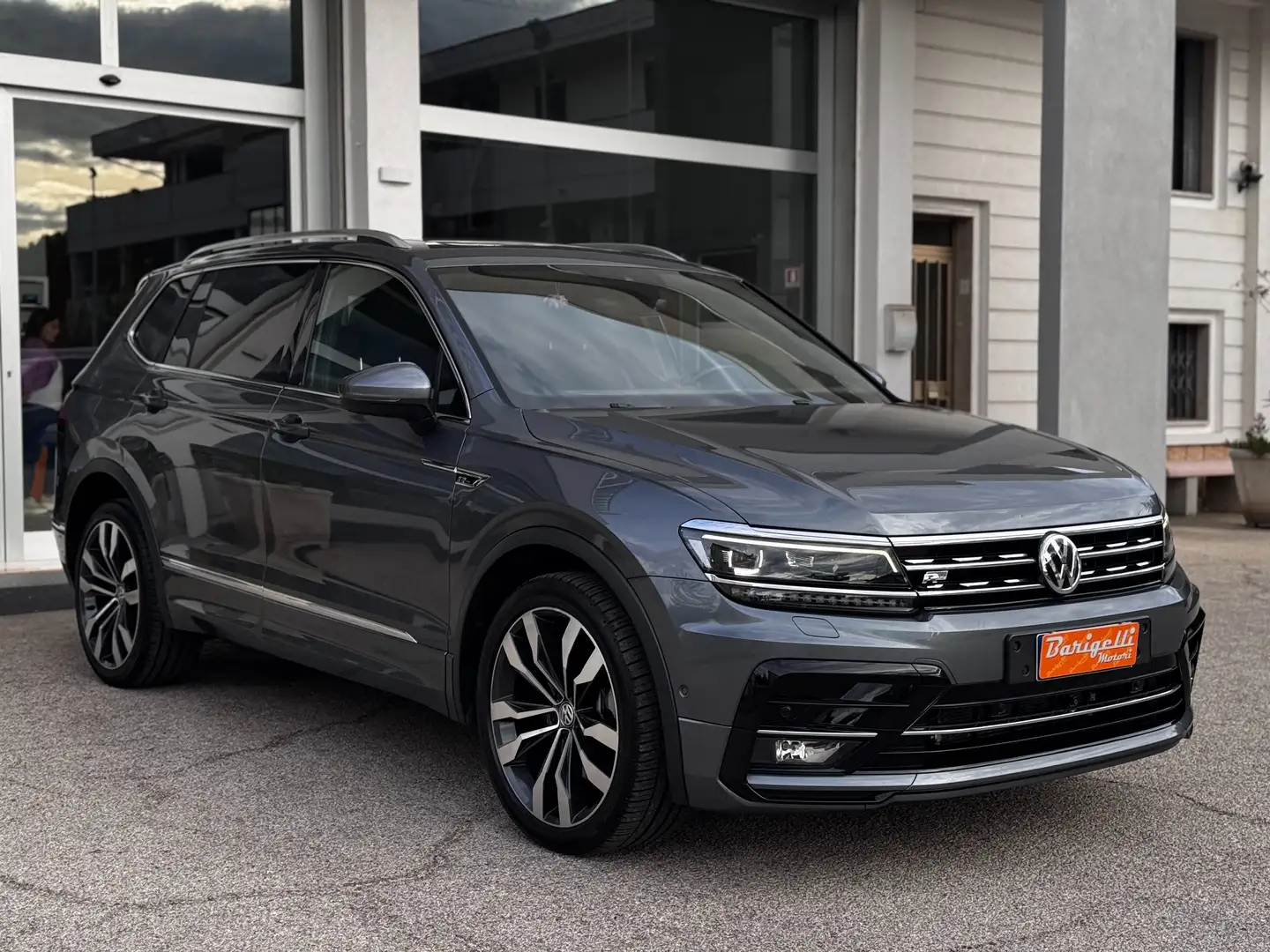 Volkswagen Tiguan Allspace 2.0tdi Advanced R-Line 4motion 190cv 7posti dsg Grau - 2