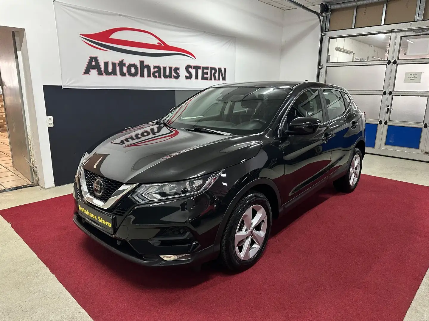 Nissan Qashqai Shiro Schwarz - 1