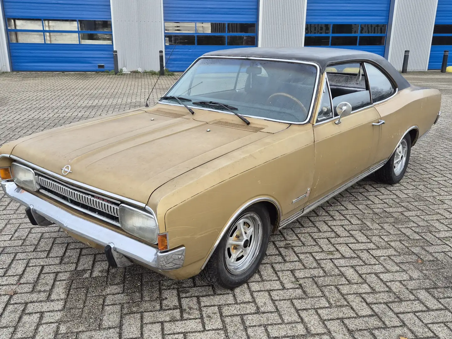 Opel Commodore Commodore coupe - 1