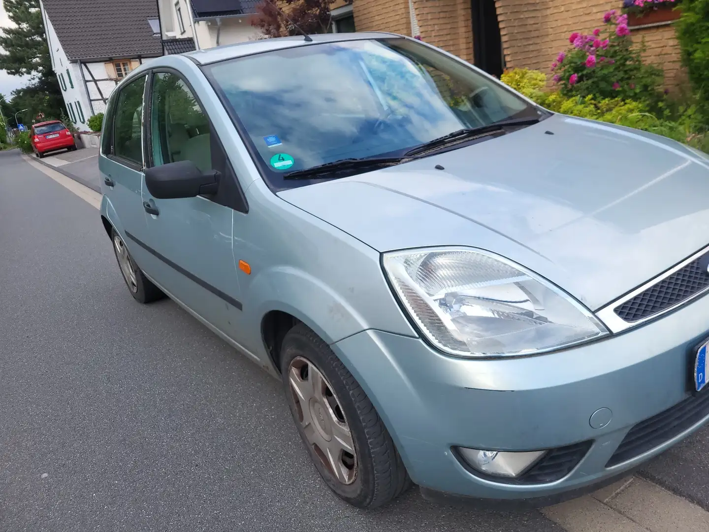 Ford Fiesta 1.3 Ghia Grün - 2