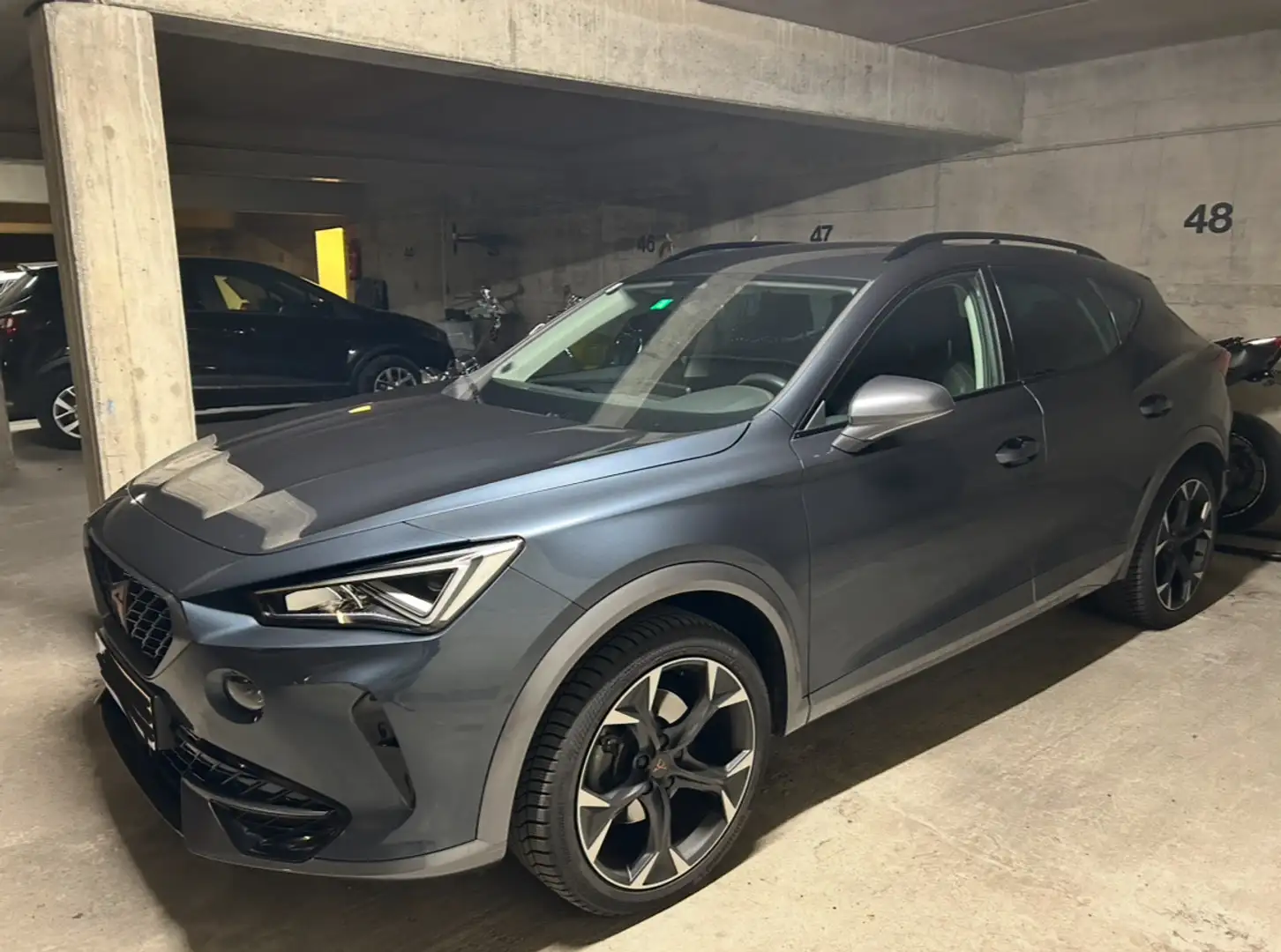 CUPRA Formentor 1,5 TSI ACT, Alpha Grau - 2