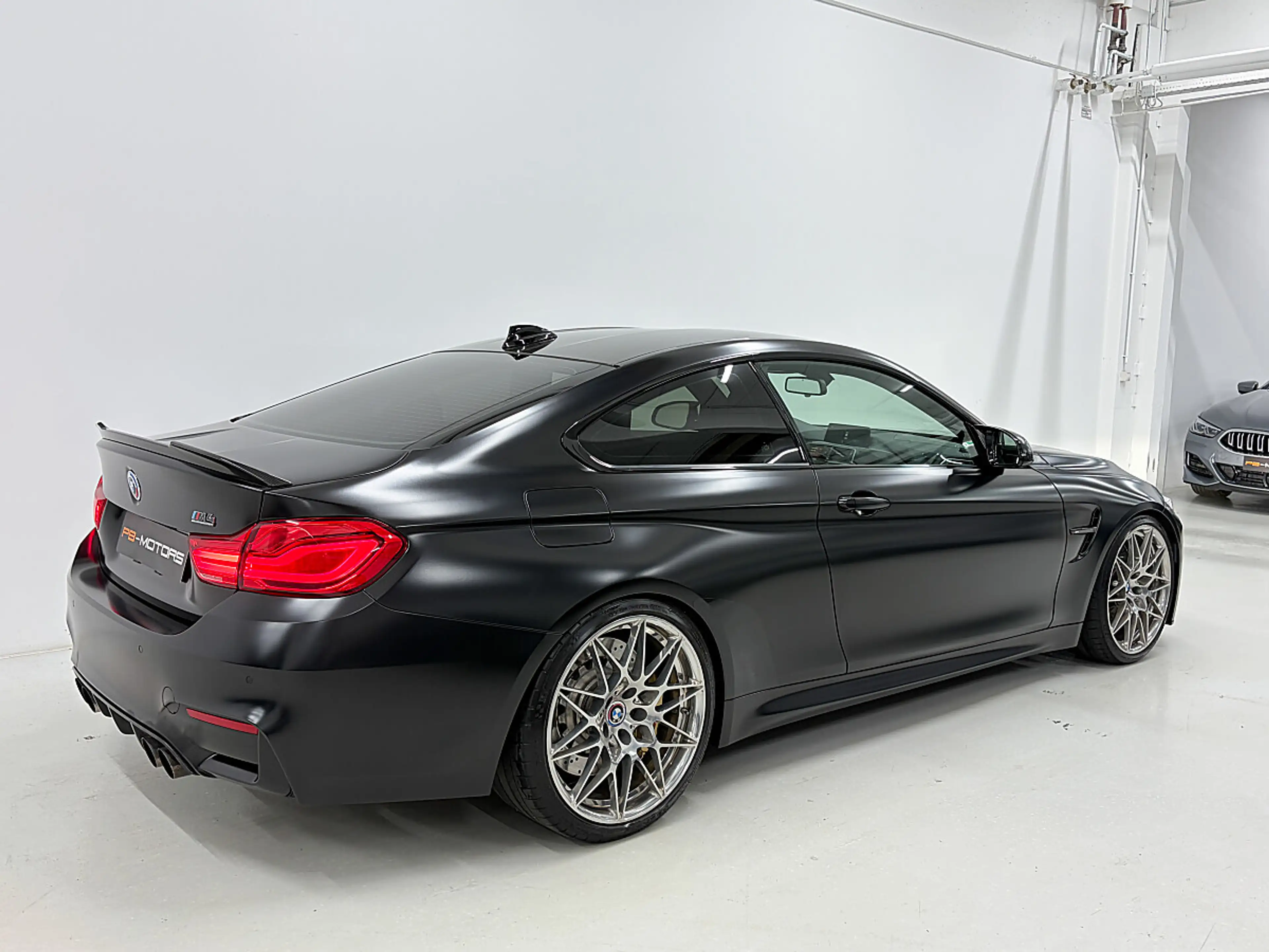 BMW M4 Competition Frozen Black Carbon KW HJS CS Teile — photo 13