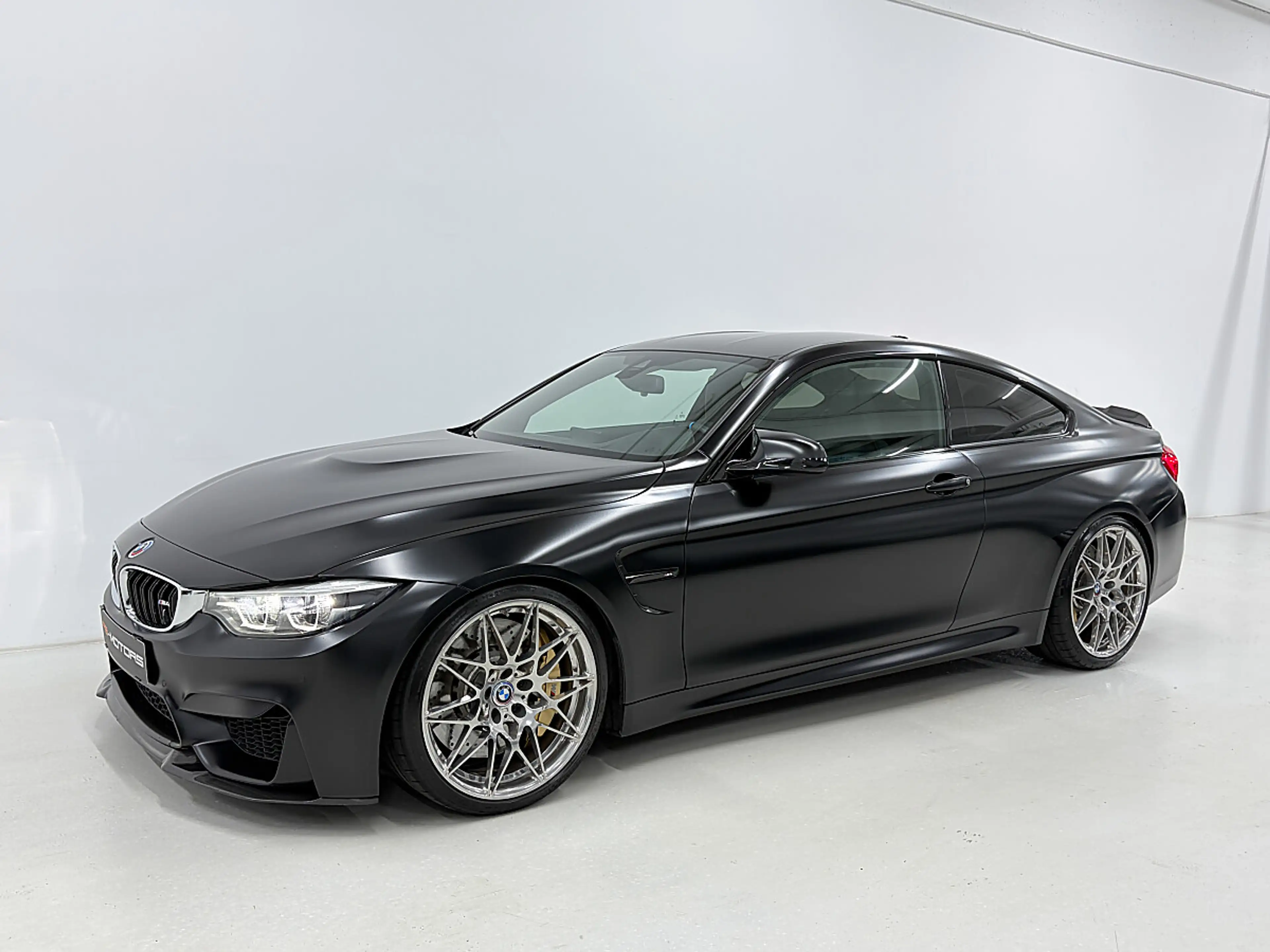 BMW M4 Competition Frozen Black Carbon KW HJS CS Teile — photo 2