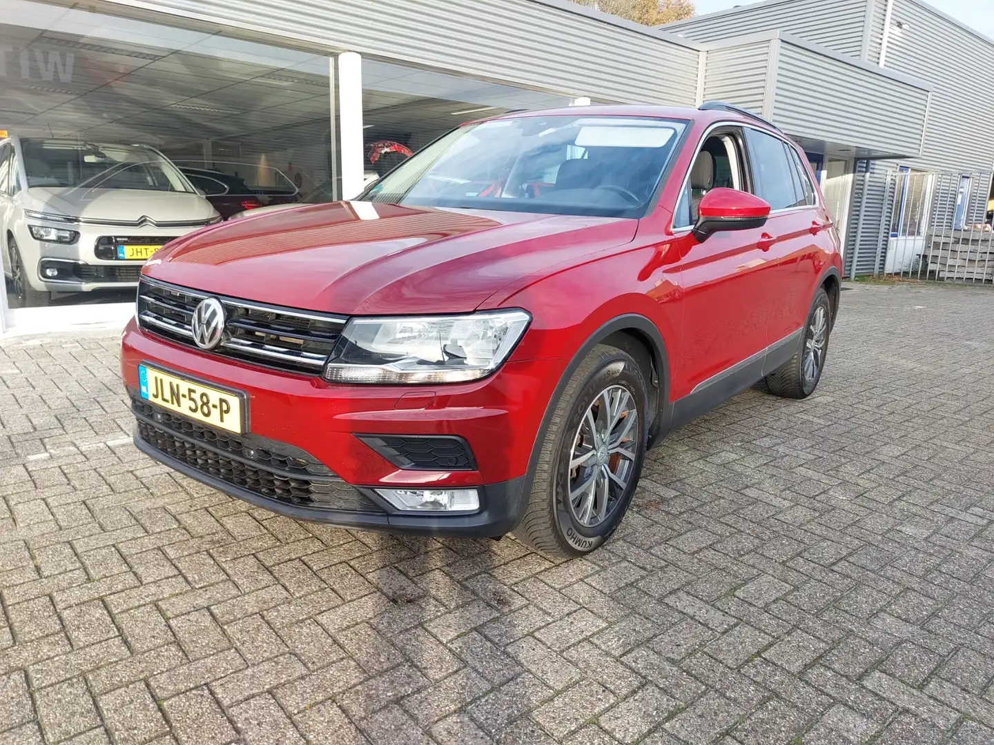 Volkswagen Sonstige Tiquan 1.4 TSI Comfortline Business Rot - 1