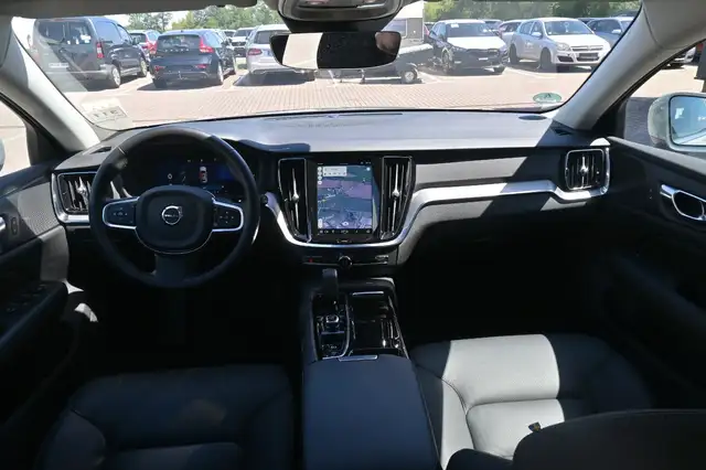 Volvo V60 view 11