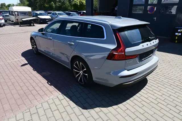 Volvo V60 view 7