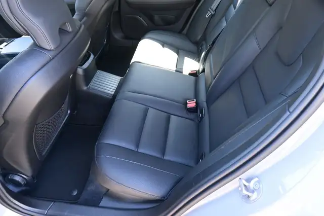 Volvo V60 view 9