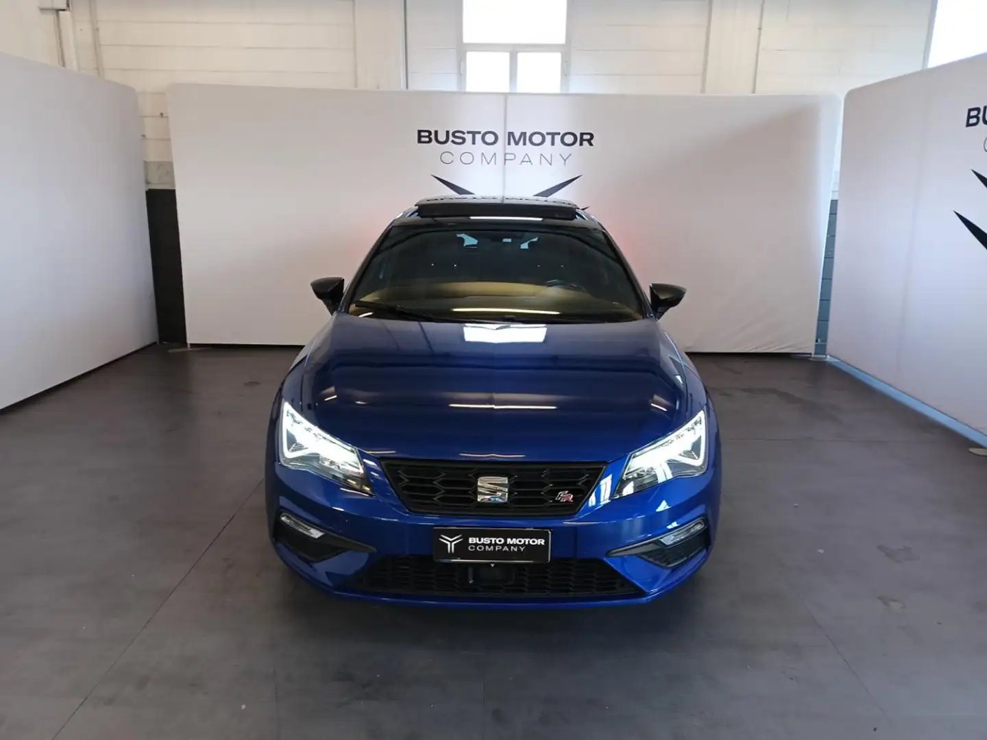 SEAT Leon 1.5 150CV DSG Black Edition + Ricambi originali Blau - 2