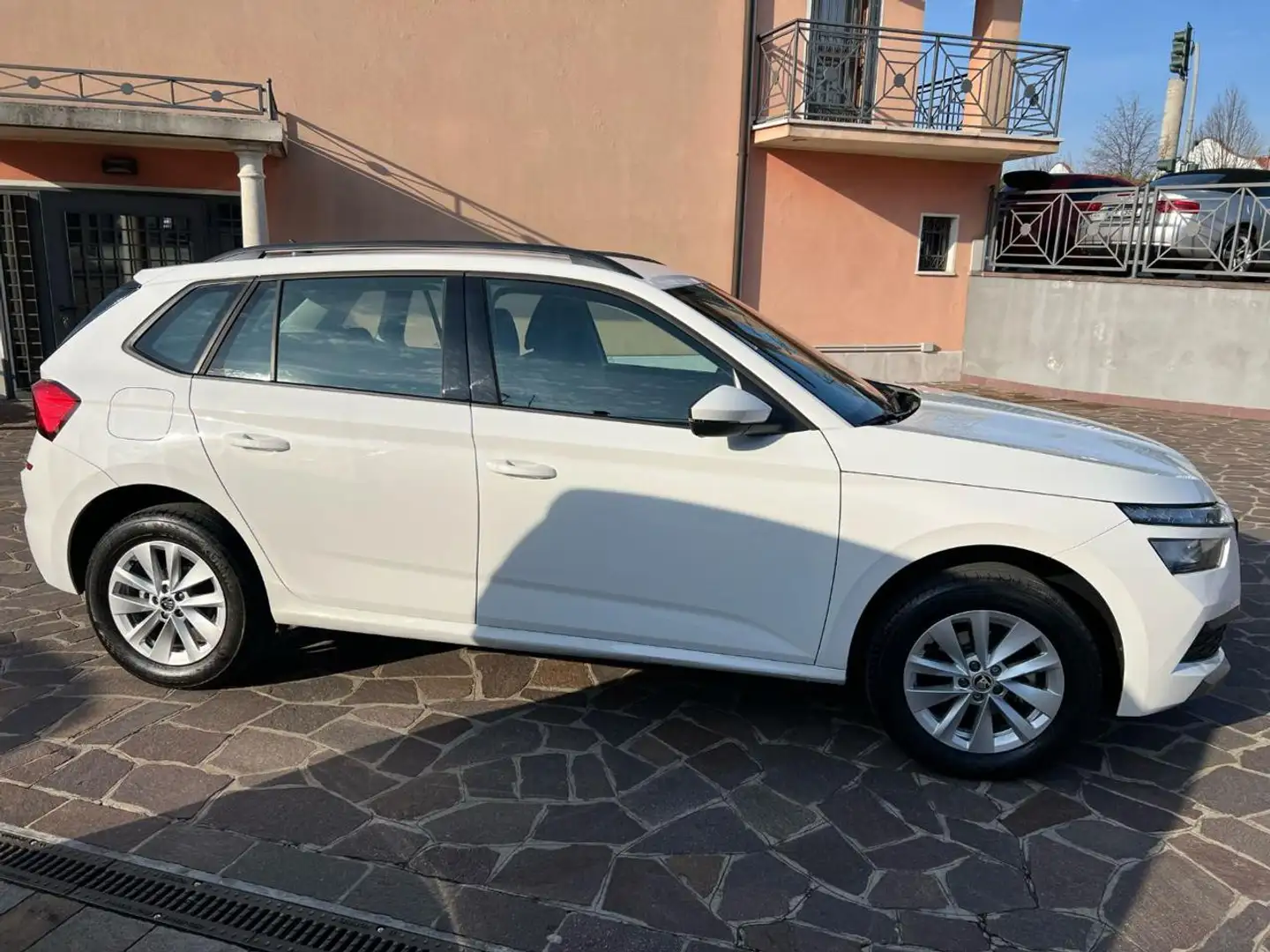 Skoda Kamiq 1.0 TSI Ambition Blanc - 2