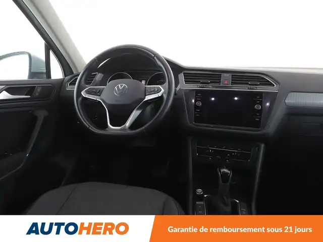 Volkswagen Tiguan view 13