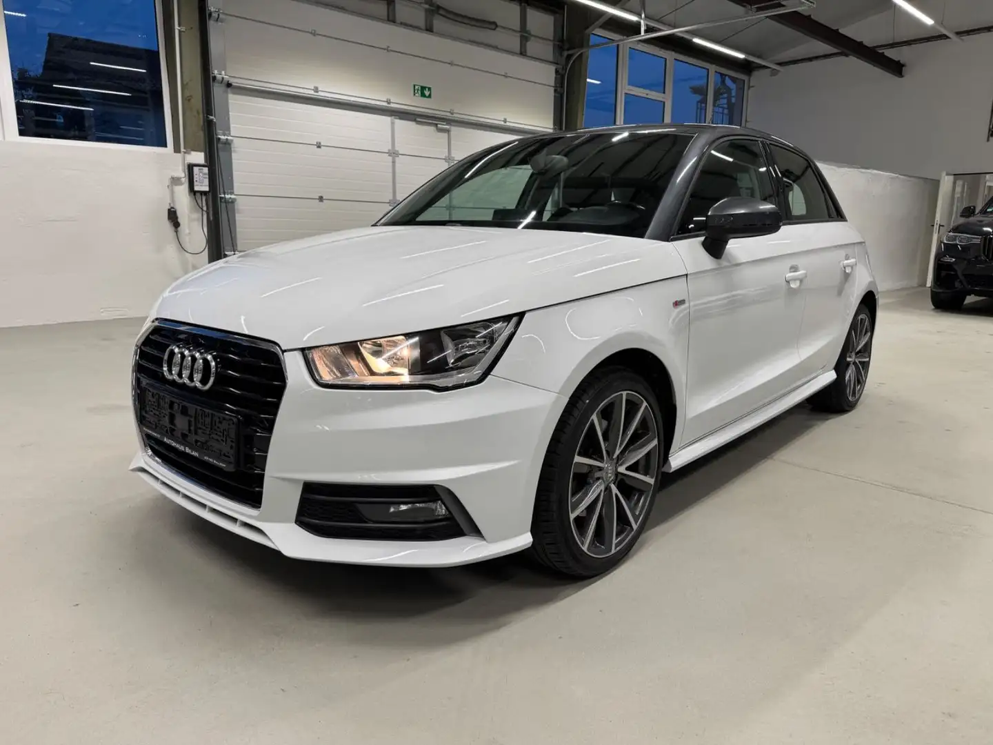 Audi A1 S-Line Navi Sitzheizung Weiß - 1