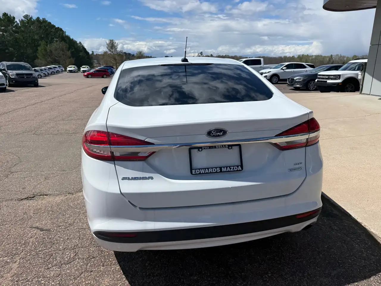 Ford Fusion снимка Ford Fusion