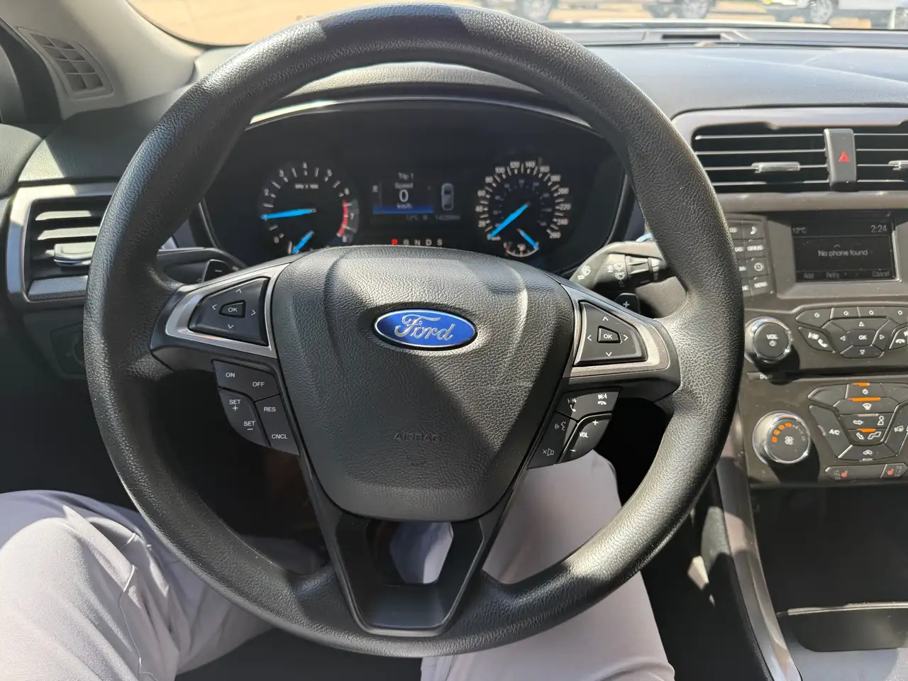 Ford Fusion снимка Ford Fusion