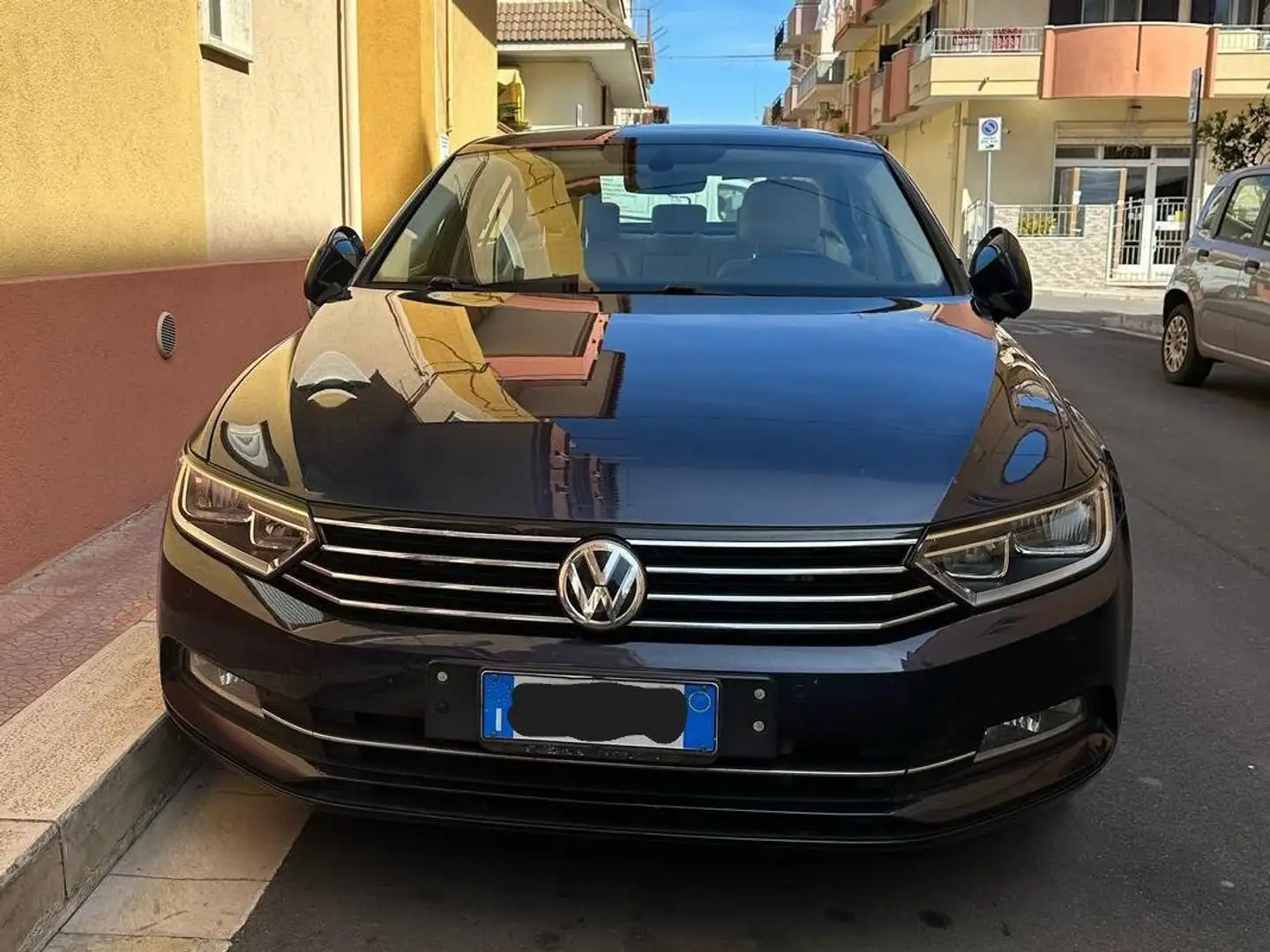 Volkswagen Passat Passat+VIII+2015+Berlina+1.6+tdi+Comfortline+120cv Blu/Azzurro - 1