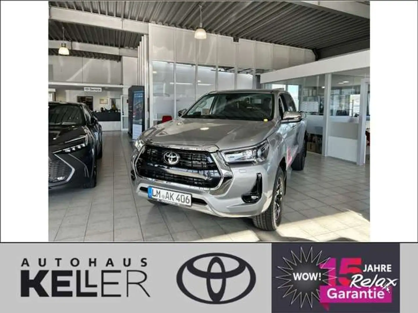 Toyota Hilux 4x4 Double Cab MHEV Autm. Executive Silber - 1