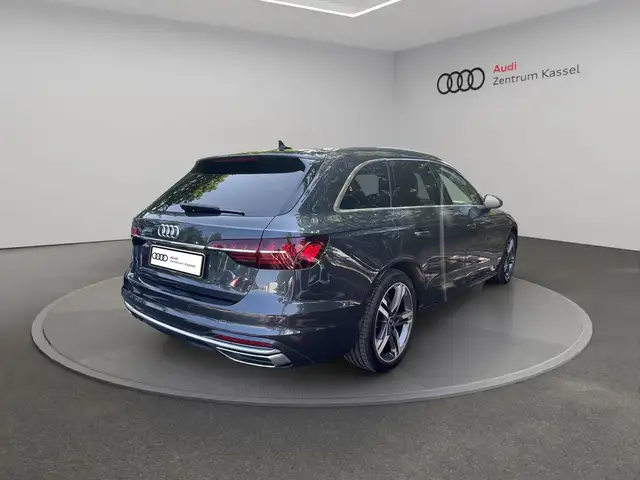 Audi A4 view 7