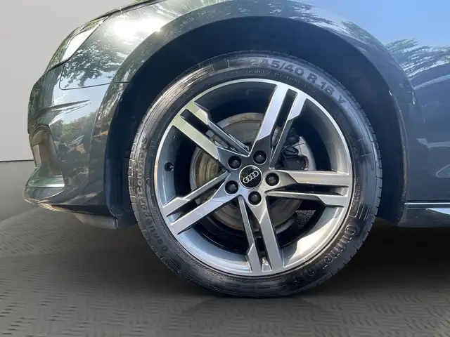 Audi A4 view 21