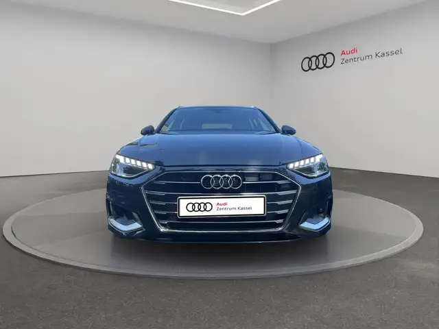 Audi A4 view 10