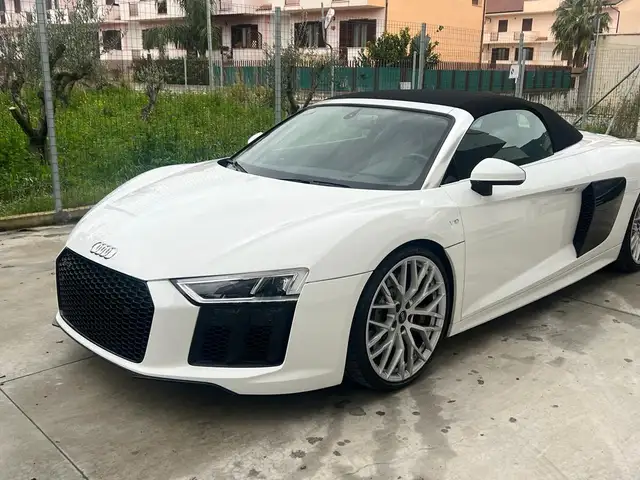 Audi R8 SPYDER 5.2 540 CV RWS 1/199