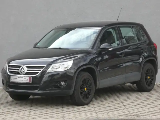 Volkswagen Tiguan 1,4 TSI Trend & Fun/SitzHZG/PDC/AHK/16"LM