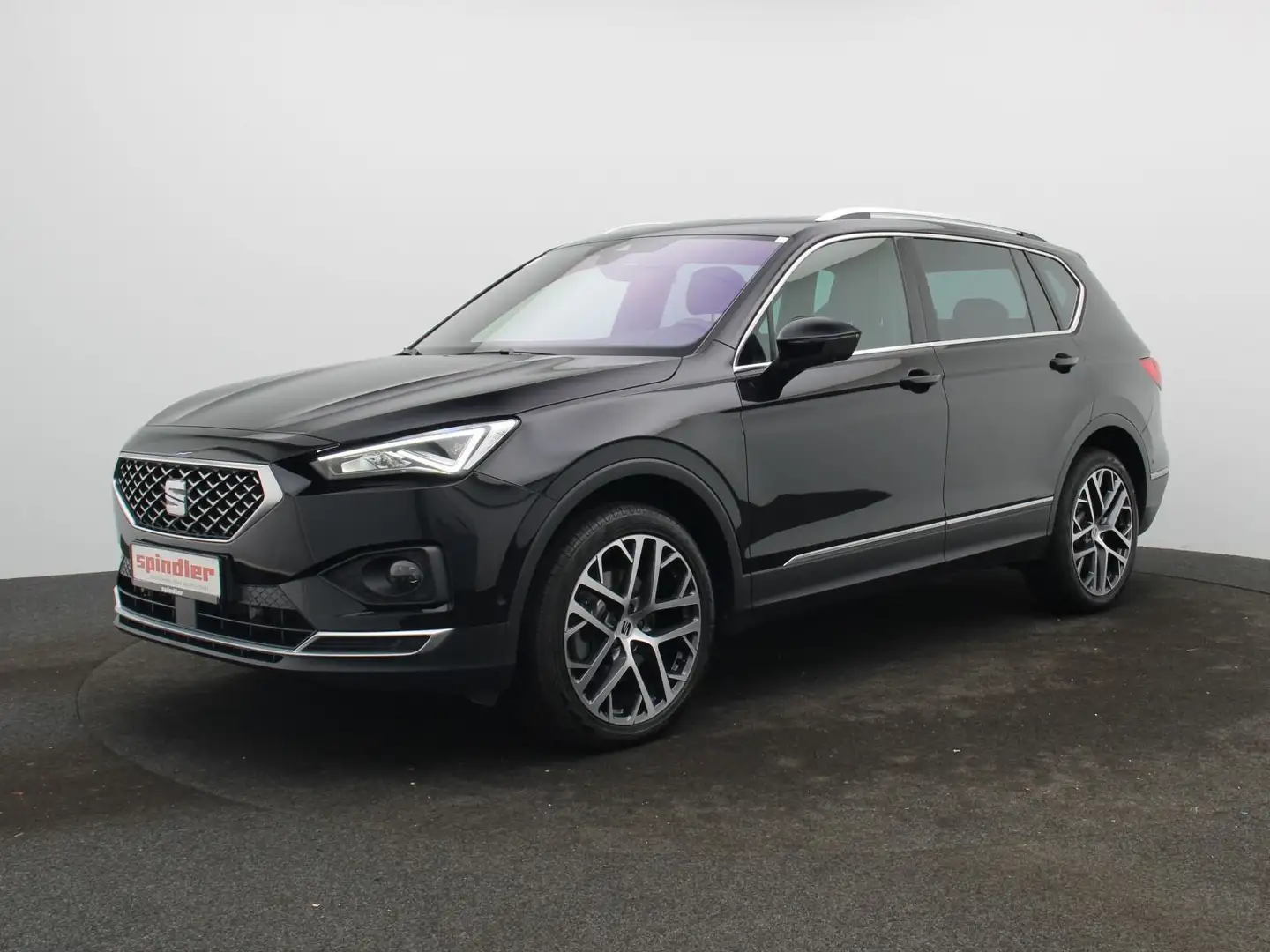 SEAT Tarraco Xperience 2.0 TSI 4Drive DSG / Pano, AHK Schwarz - 2