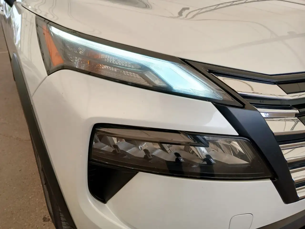 Nissan Rogue снимка Nissan Rogue