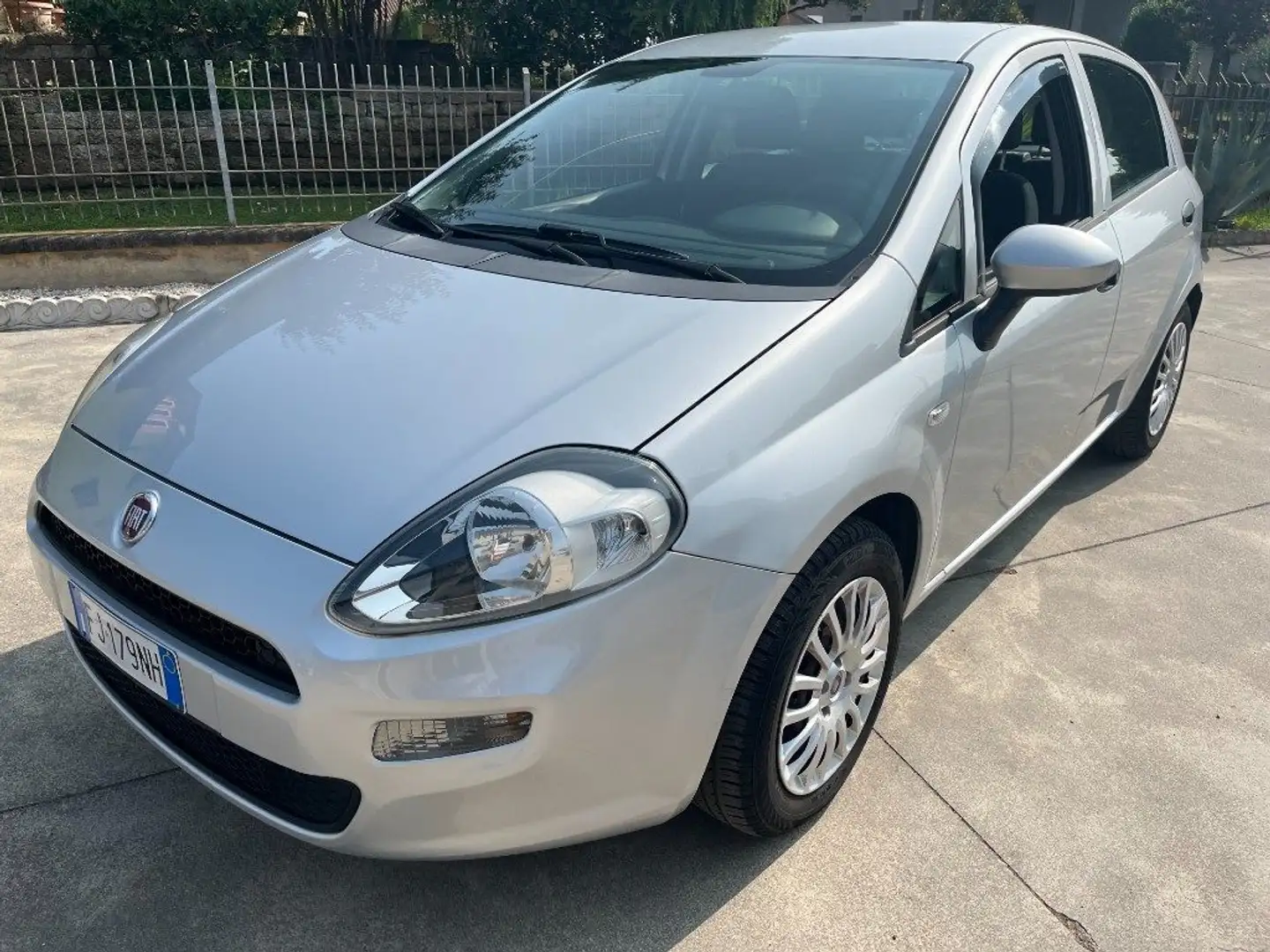 Fiat Punto 1.2 8V 5 porte METANO Argento - 1