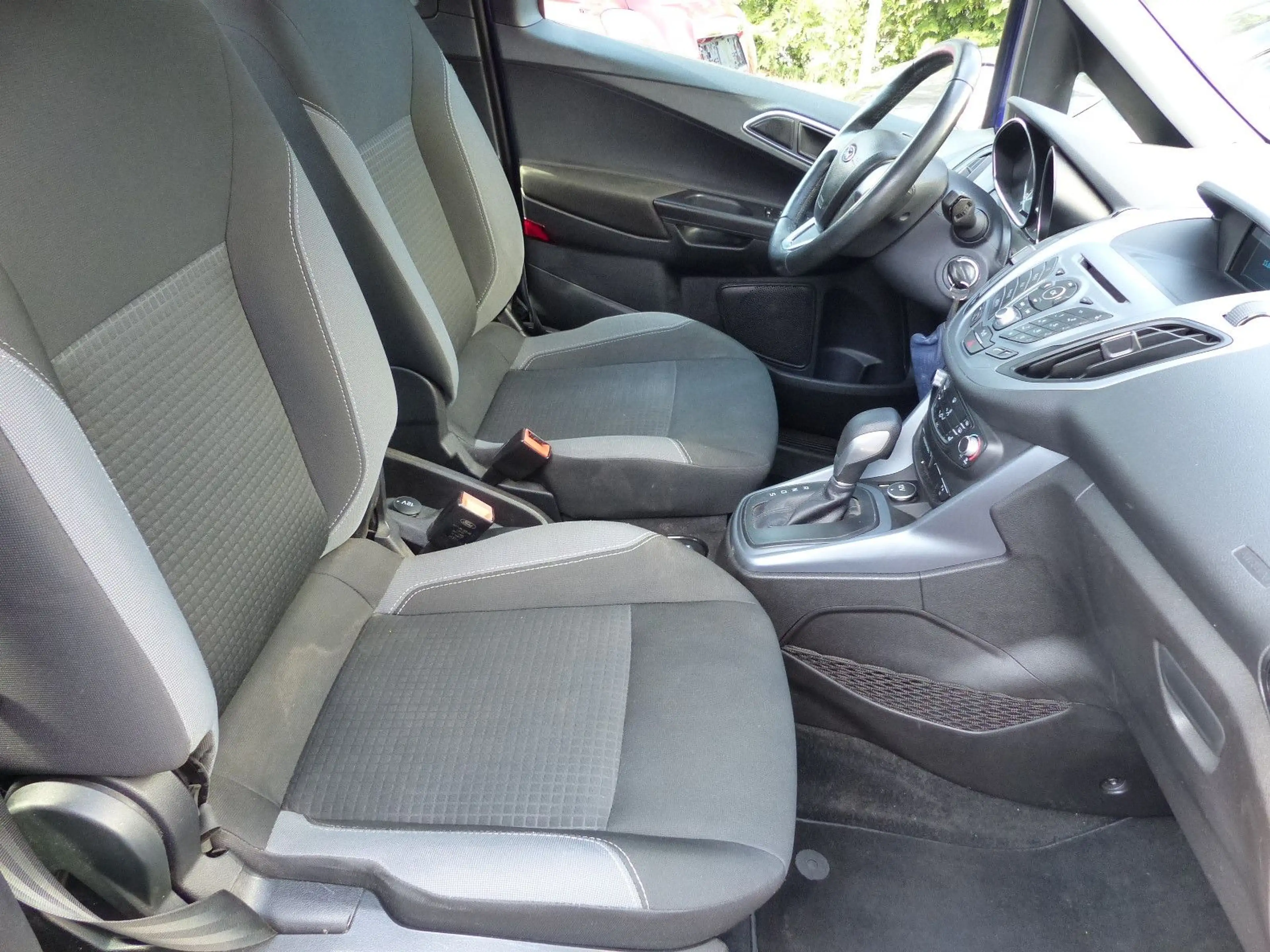 Ford B-Max B-MAX Sync Edition Automatik/PDC/Sitzheiz/Bluet. — photo 3