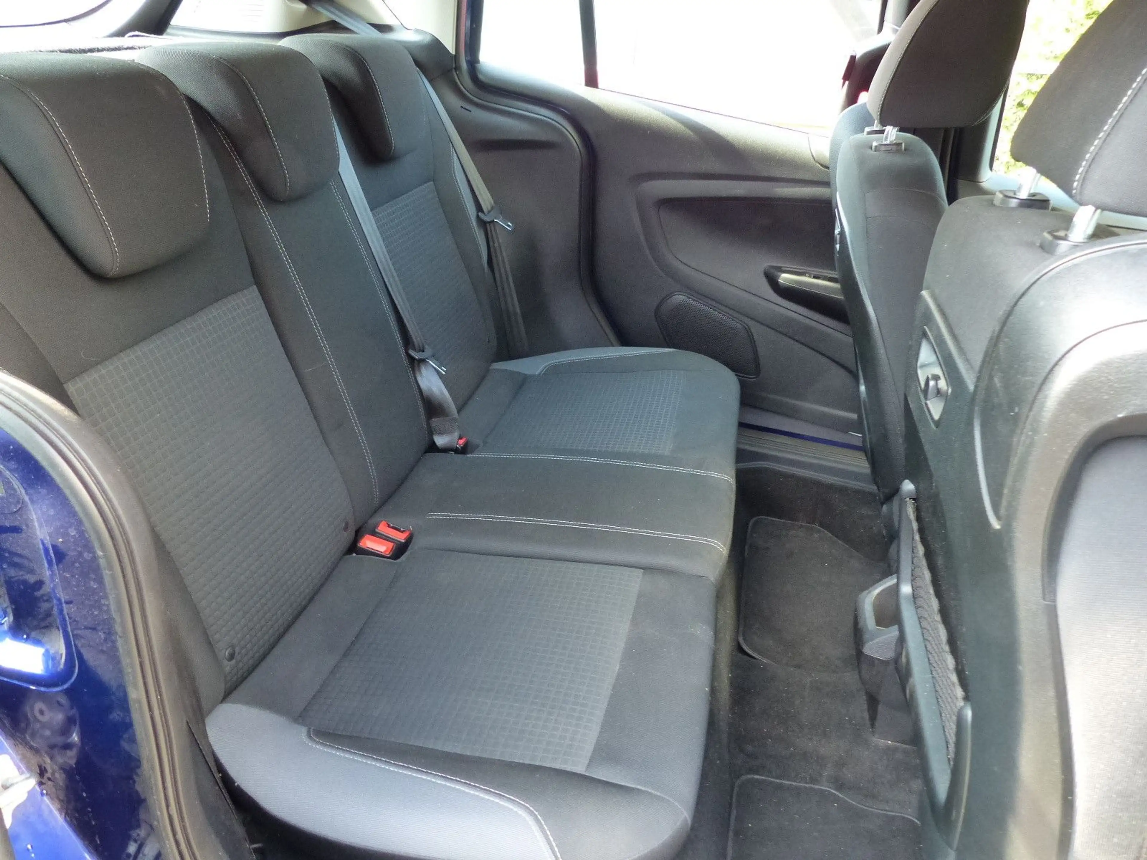 Ford B-Max B-MAX Sync Edition Automatik/PDC/Sitzheiz/Bluet. — photo 8