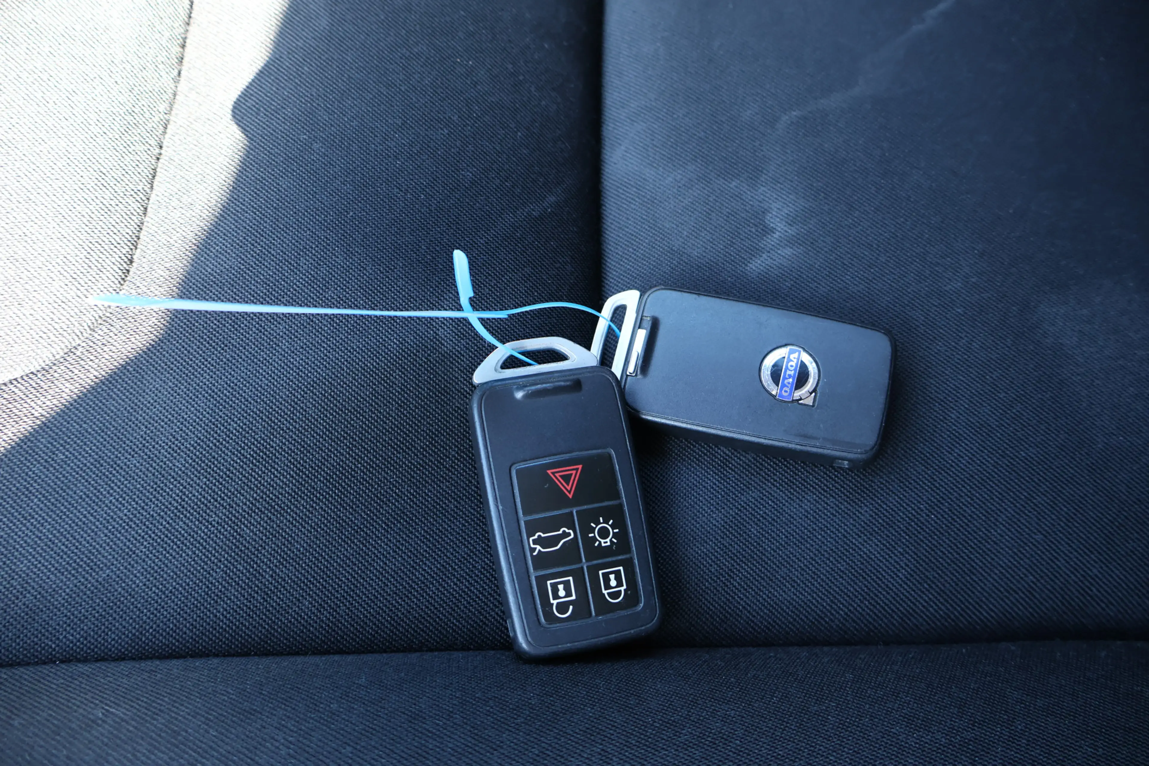 Volvo V60 2.0 D4 Kinetic — photo 13