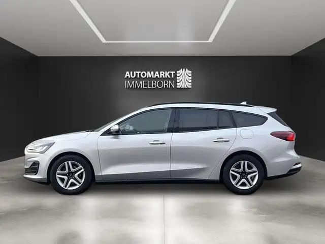 Ford Focus view 10