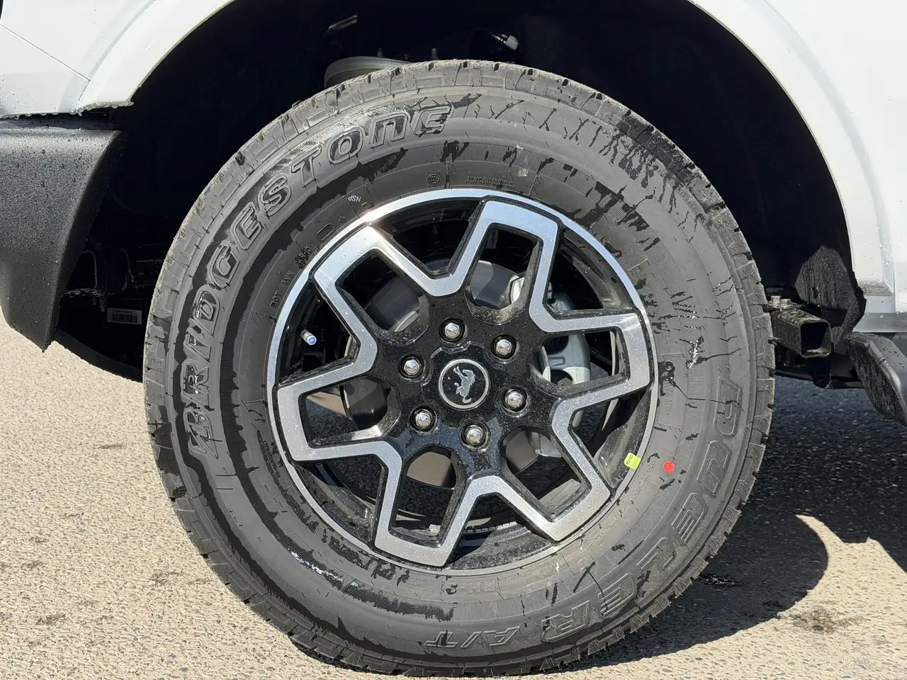 Ford Bronco photo Ford Bronco