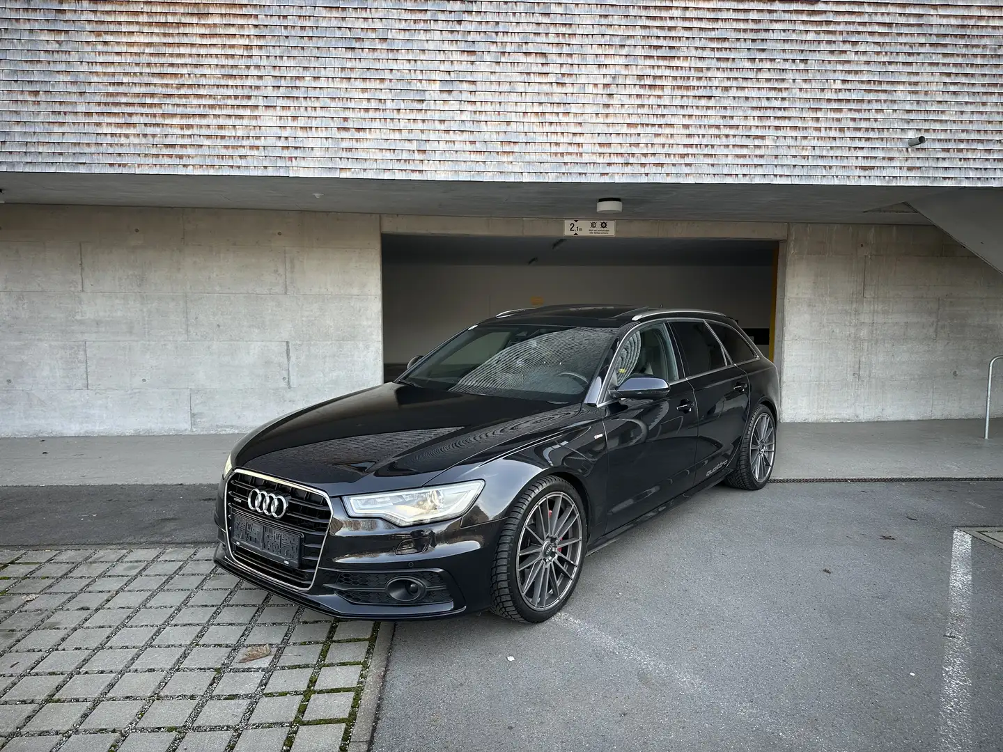 Audi A6 Avant 3,0 TDI quattro Sport DPF S-tronic Schwarz - 1