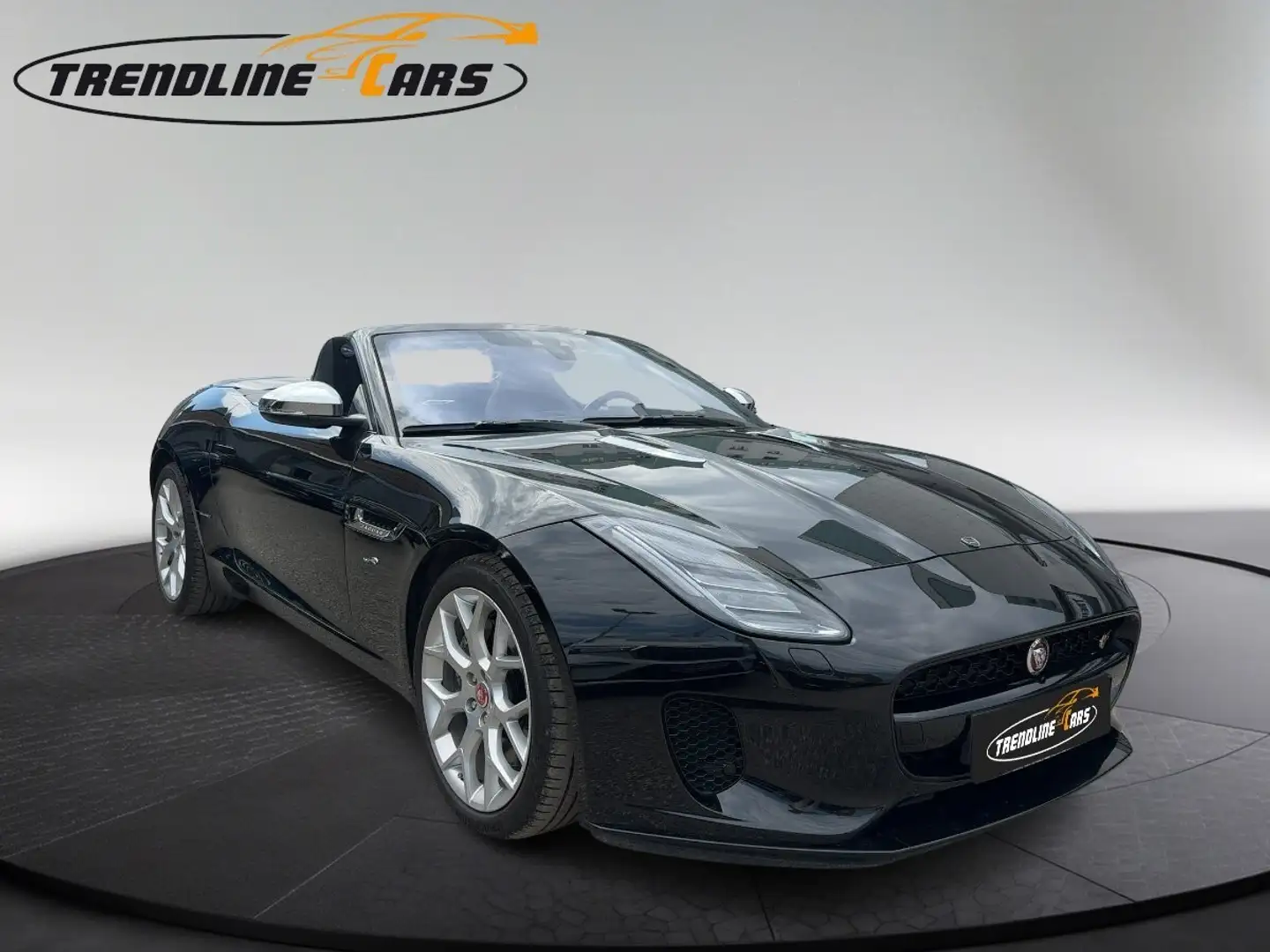 Jaguar F-Type P300 Cabrio 2,0 Turbo Aut. Schwarz - 1
