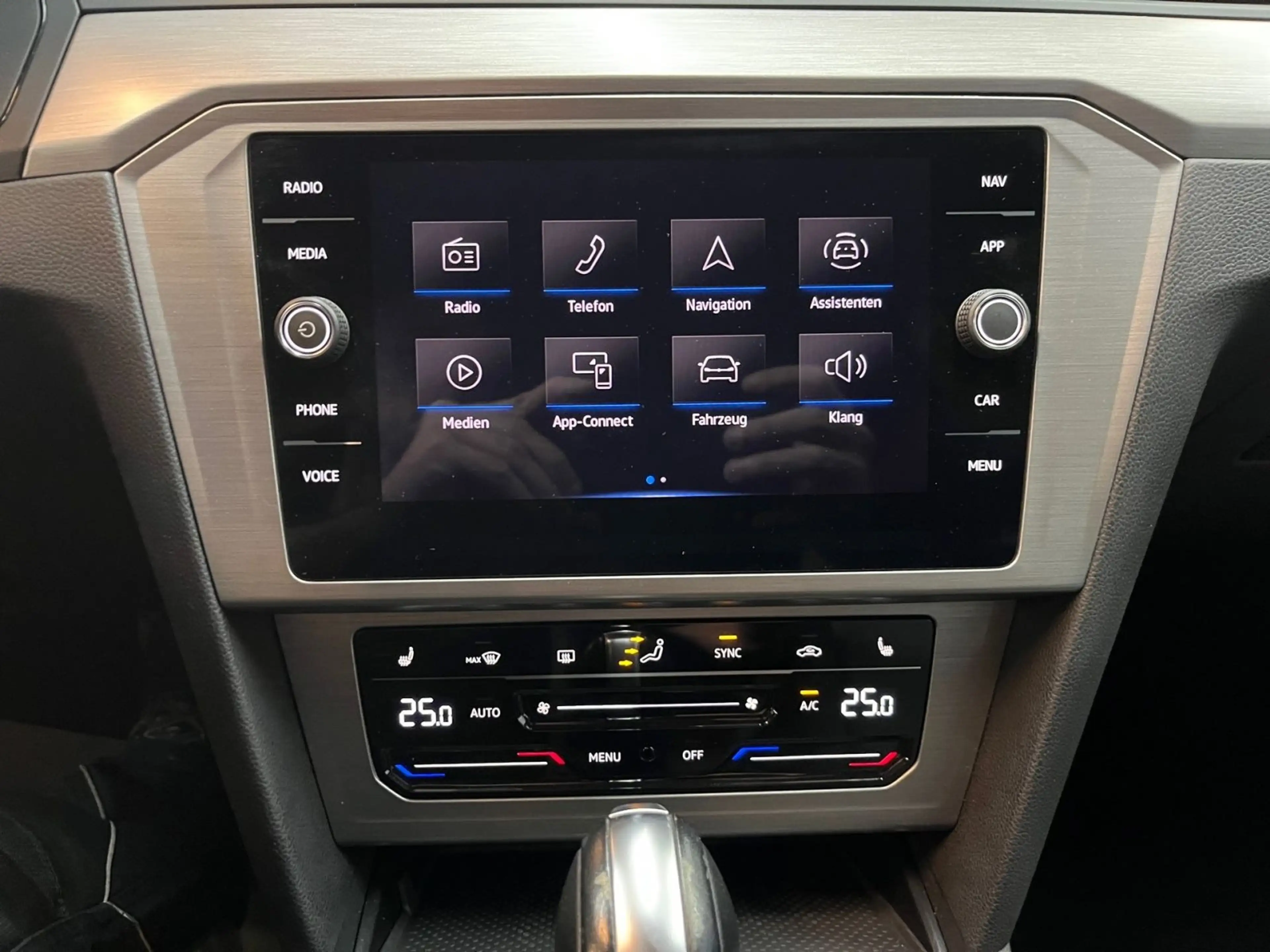 Volkswagen Passat Variant Conceptline 1,5 TSI DSG Navi Busi — photo 10