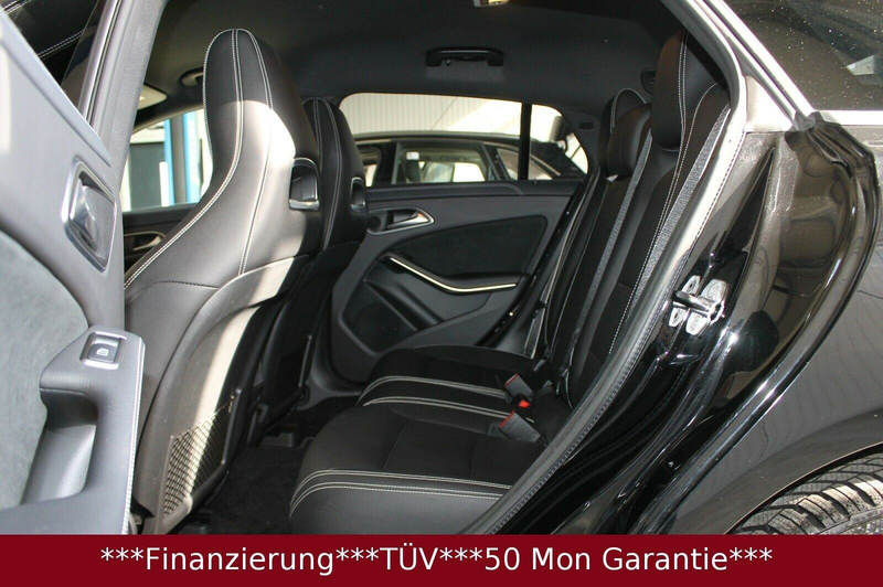 Mercedes-Benz CLA 220 "AMG Style" — photo 11