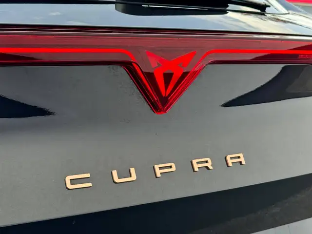 Cupra Formentor view 4