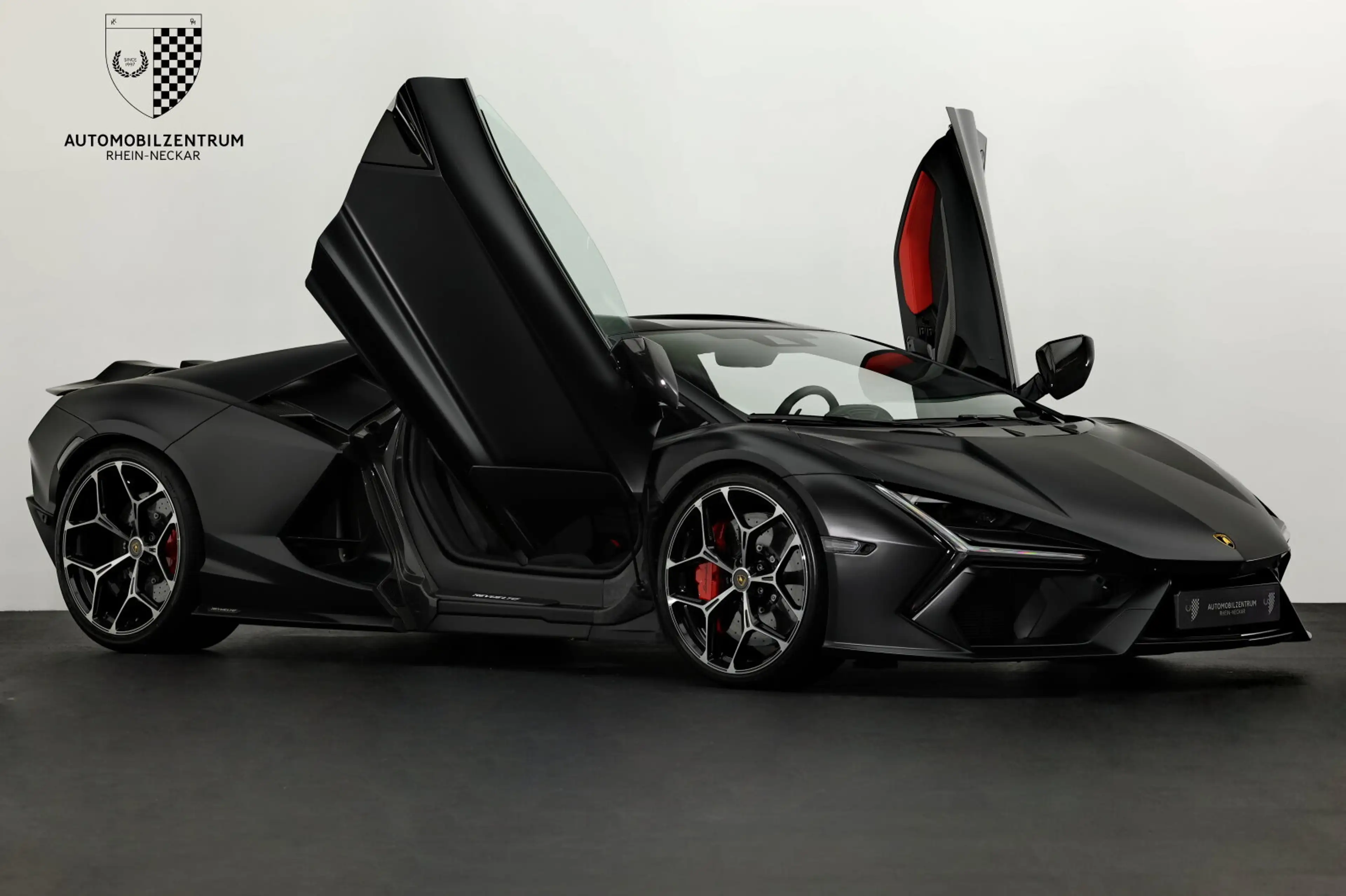 Lamborghini Revuelto Revuelto — photo 12