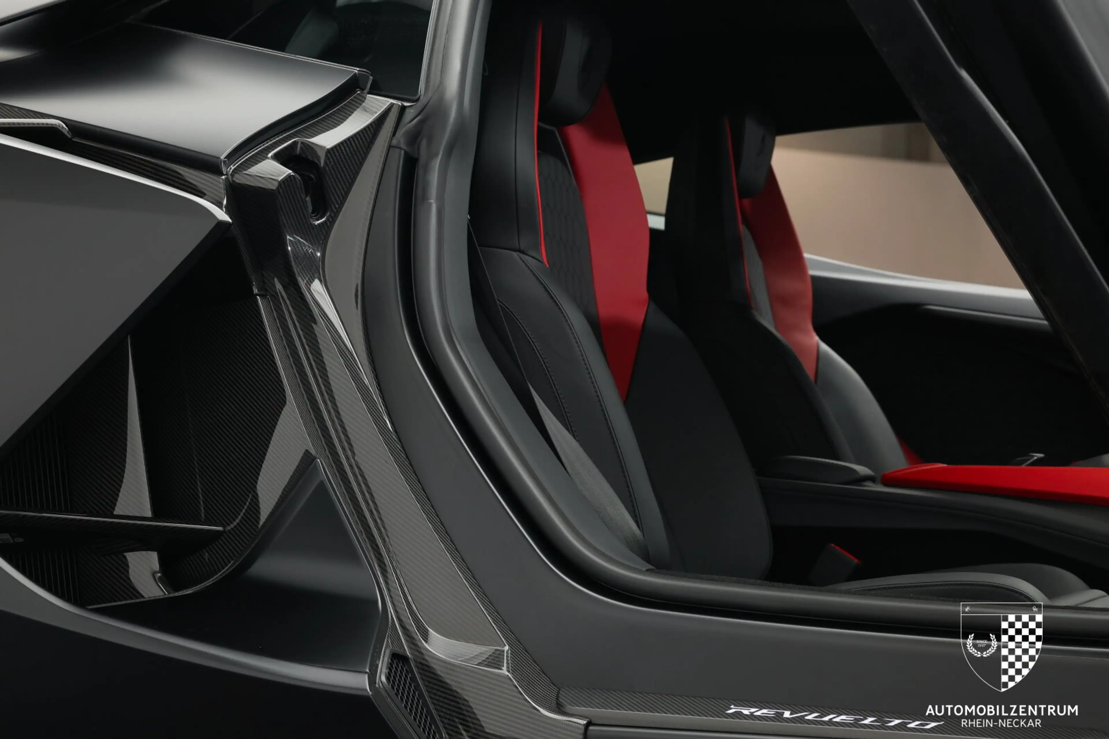 Lamborghini Revuelto Revuelto — photo 15