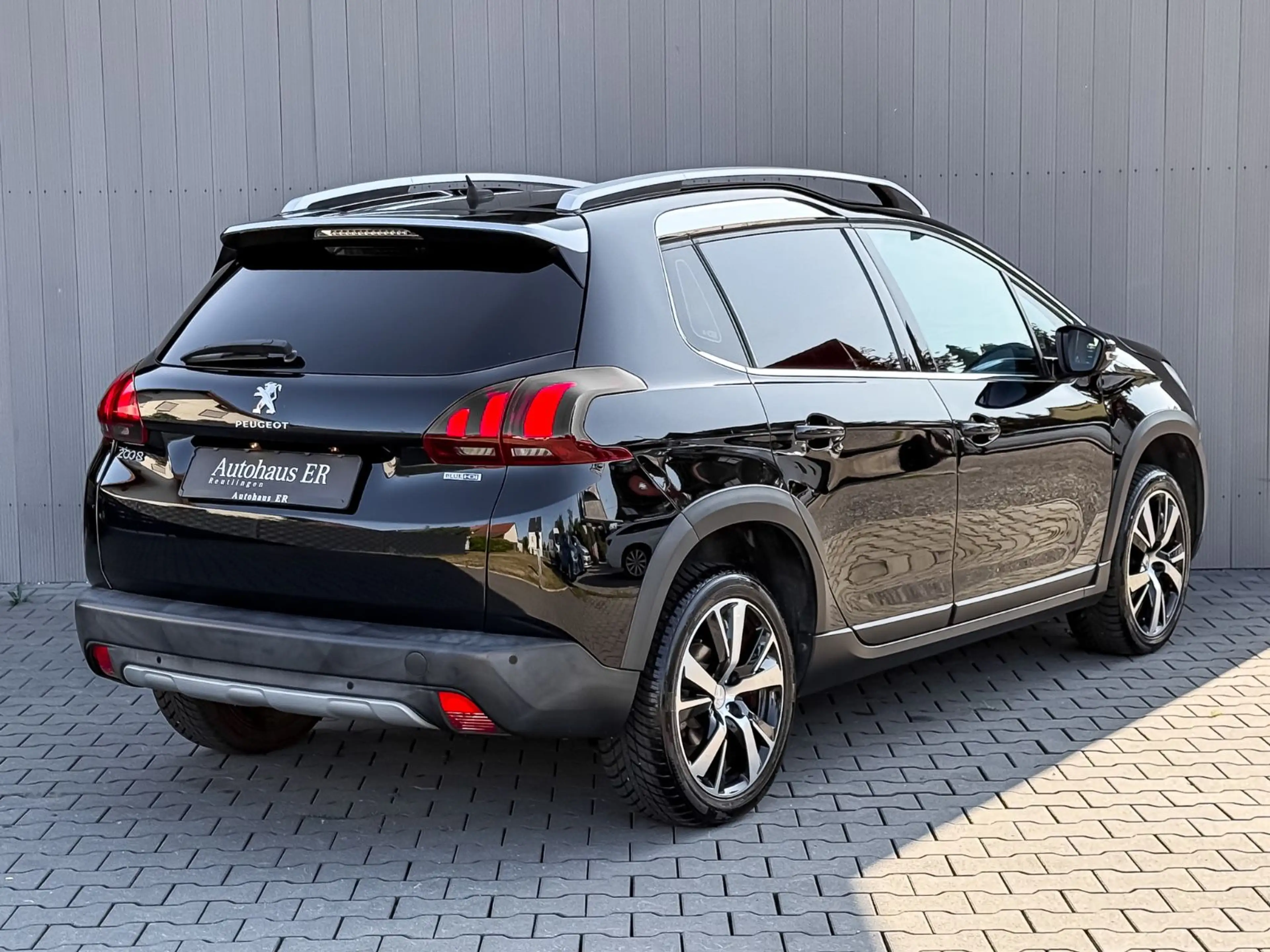 Peugeot 2008 Allure 1.6HDI PANO|NAVI|TEILLEDER|JBL-SOUND — photo 3