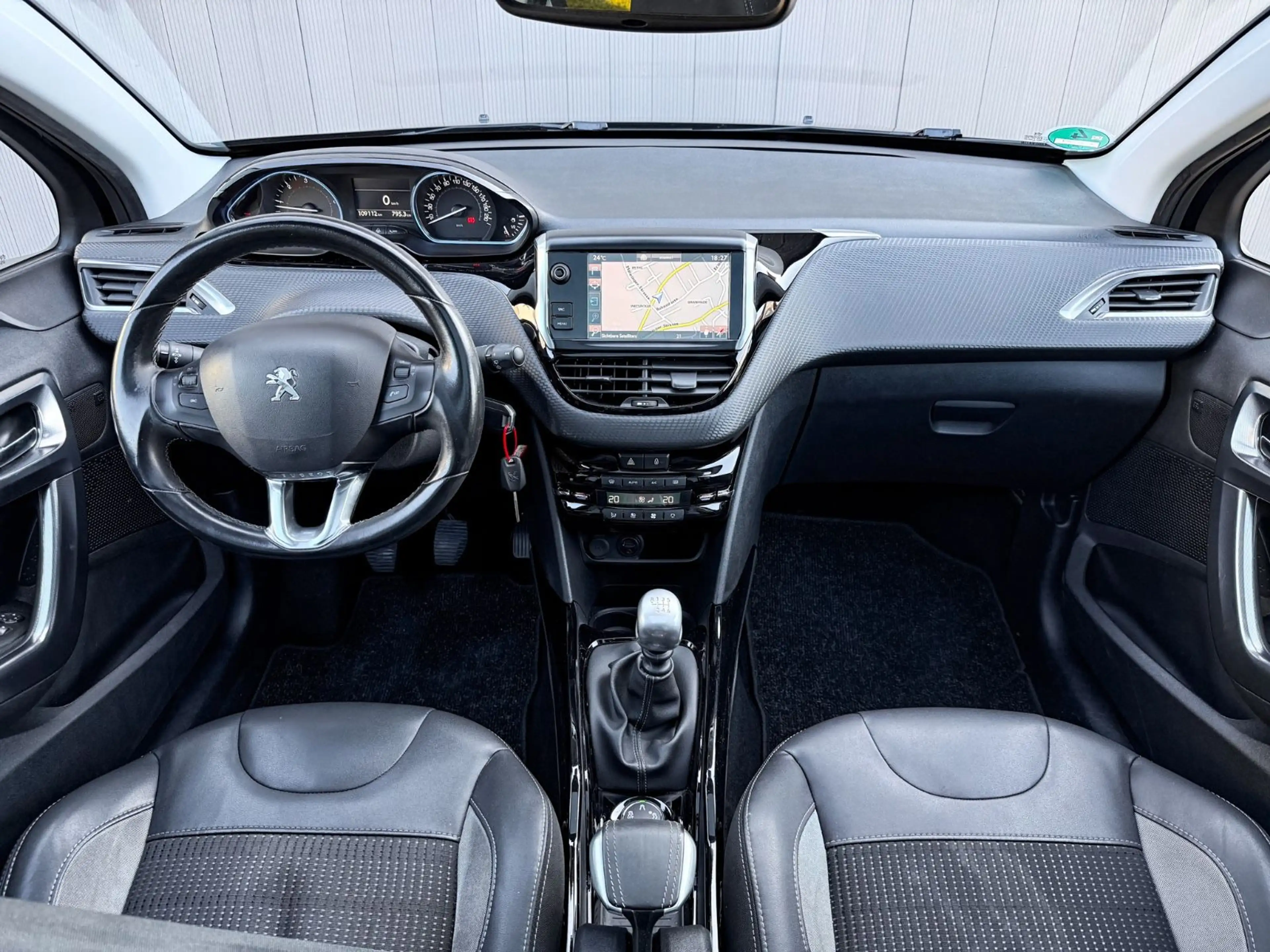 Peugeot 2008 Allure 1.6HDI PANO|NAVI|TEILLEDER|JBL-SOUND — photo 5