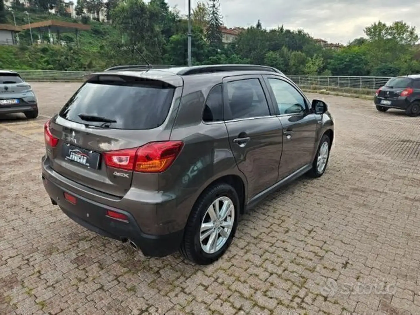 Mitsubishi ASX 4X4 VALUTIAMO USATO/SCAMBIO Grigio - 2