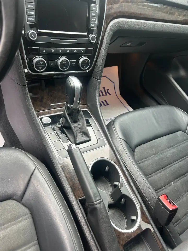 Volkswagen Passat снимка Volkswagen Passat