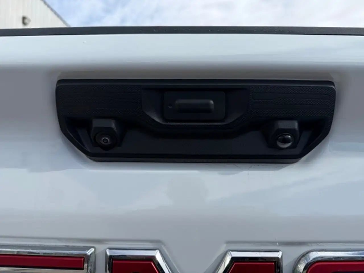 GMC Sierra 3500HD снимка GMC Sierra 3500HD
