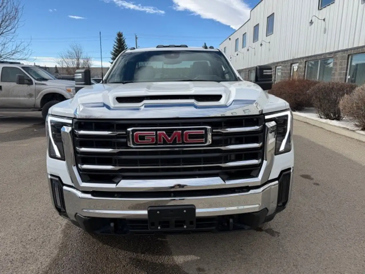 GMC Sierra 3500HD снимка GMC Sierra 3500HD